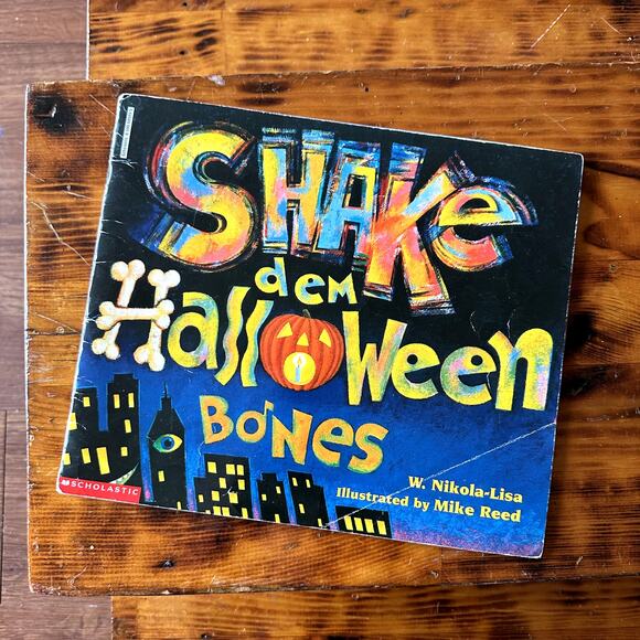 Vintage 1998 Shake Dem Halloween Bones Paperback Book - Picture 1 of 8